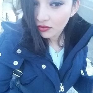 Meet your Posher, Ana